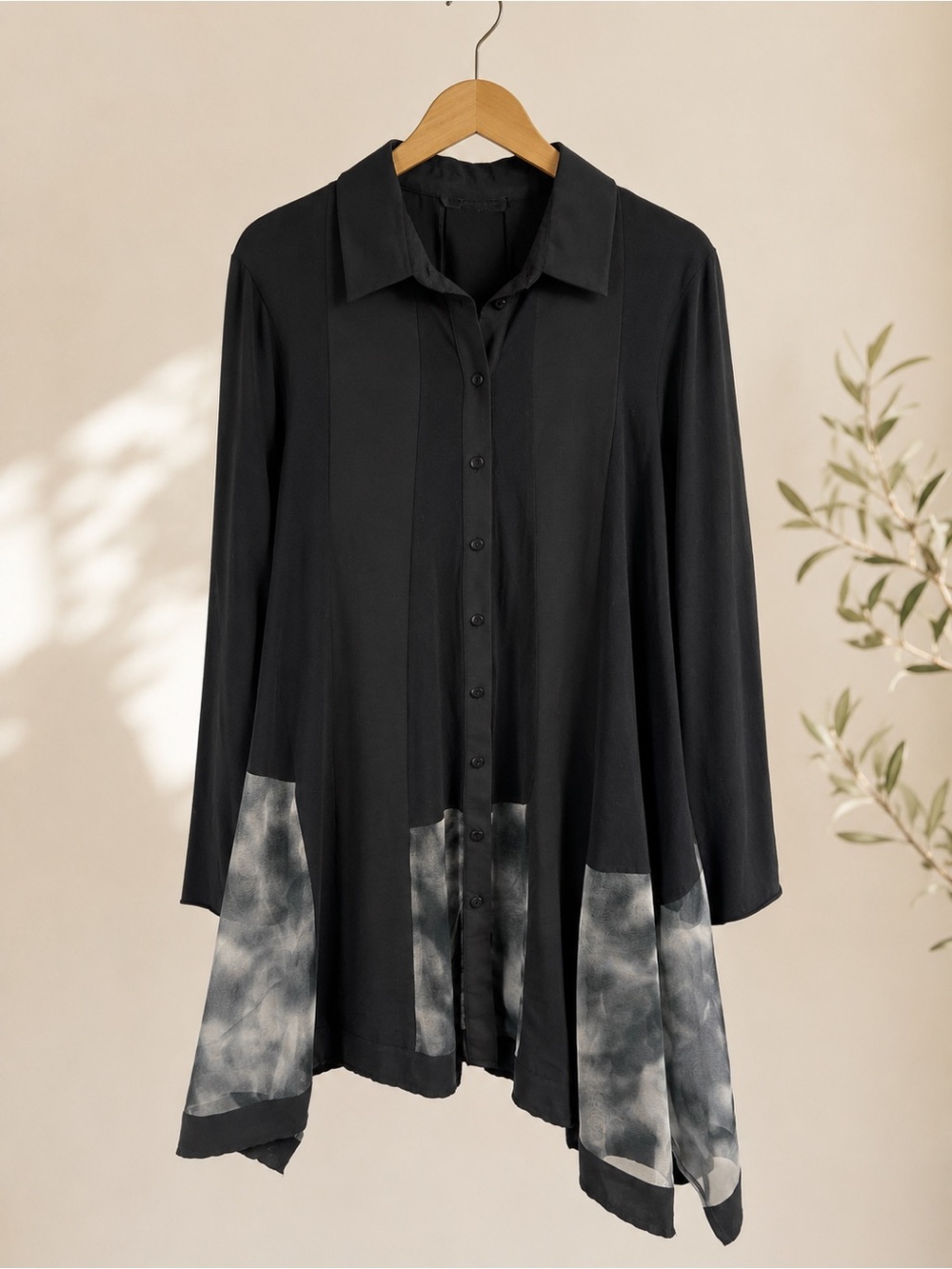 LUUKAA Black‎ Mixed Media Asymmetrical Button Front Tunic Top Size 12
